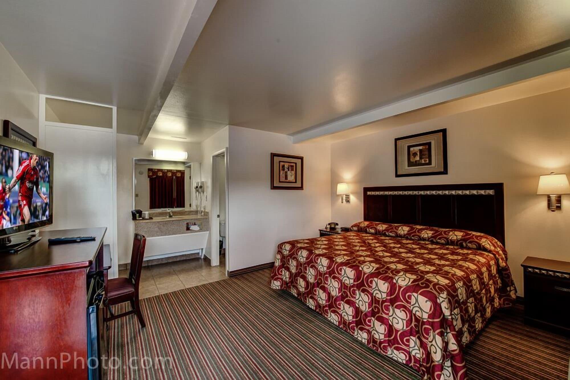 Whispering Palms Inn Дель-Ріо Екстер'єр фото
